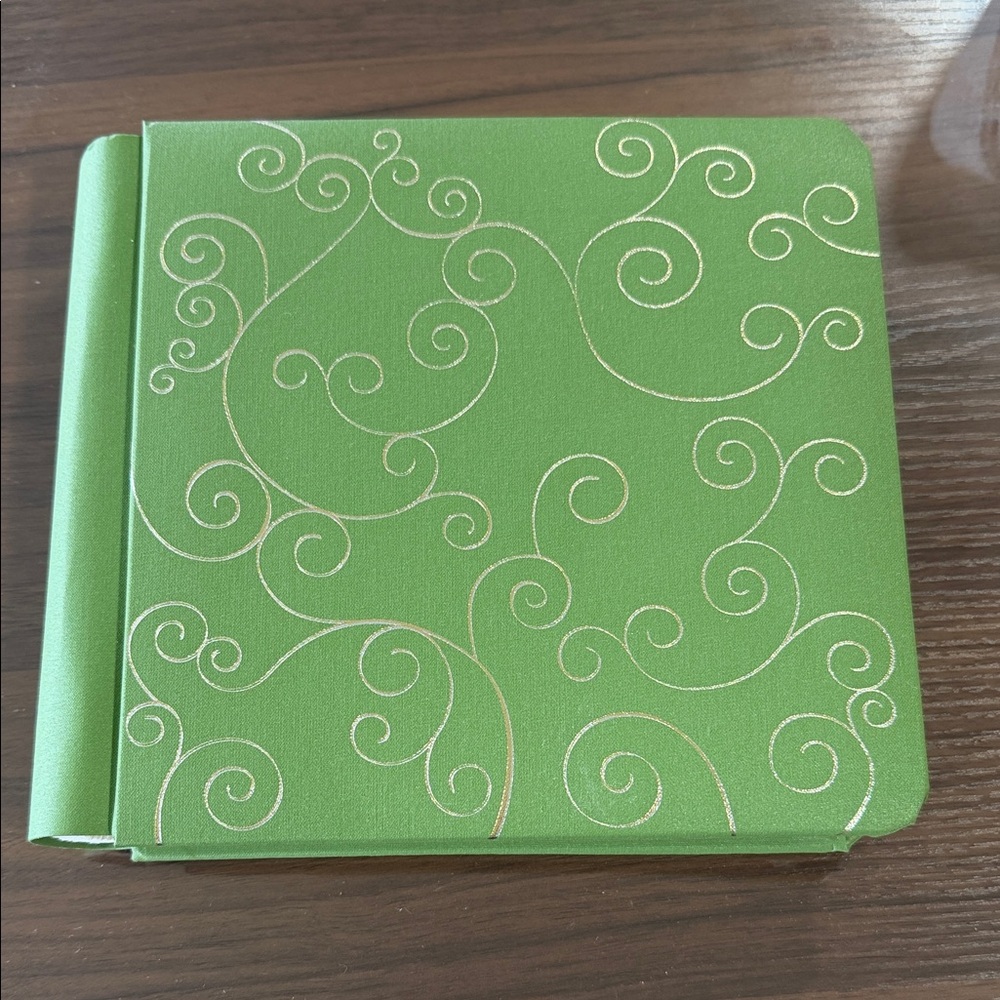 Green Swirl Embossed Photo Album